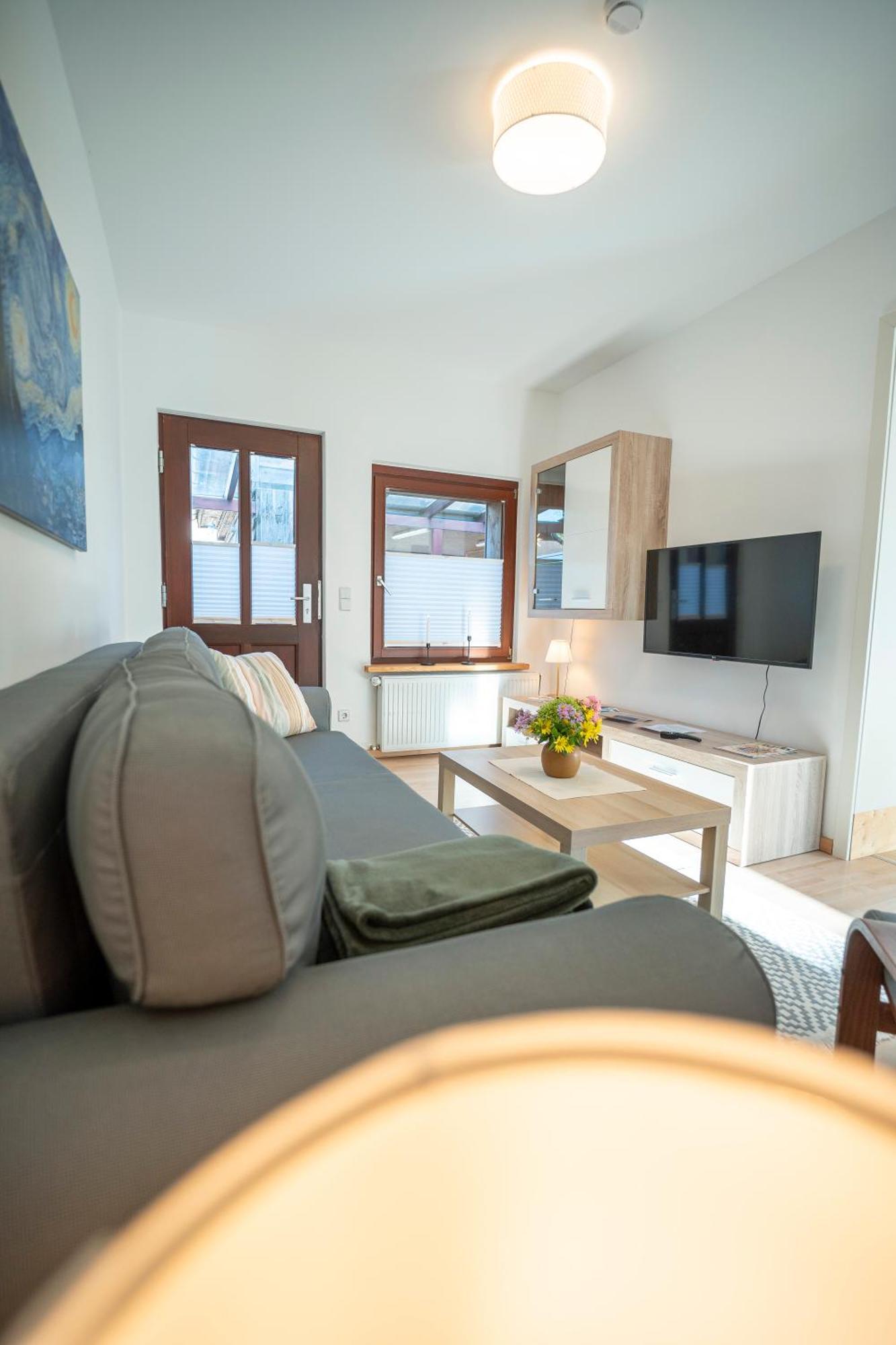 Апартаменти Haus Unterm Mammutbaum - Elberadweg Магдебург Екстер'єр фото