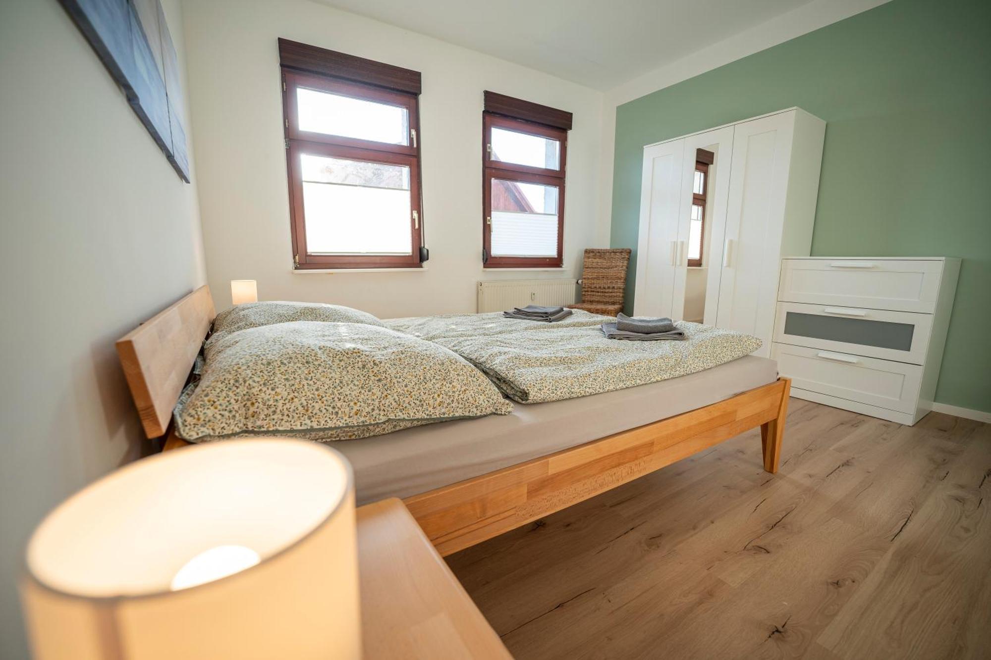 Апартаменти Haus Unterm Mammutbaum - Elberadweg Магдебург Екстер'єр фото